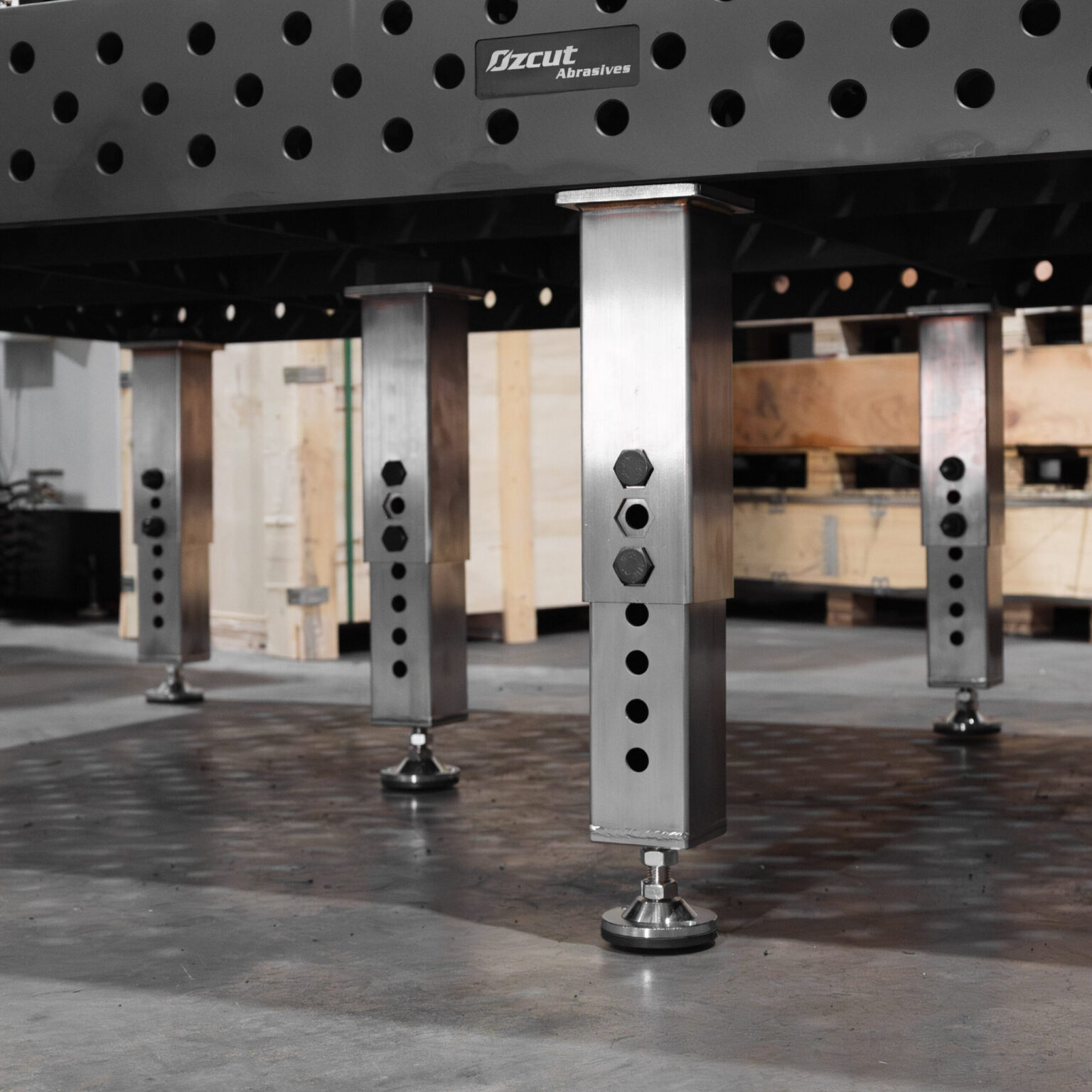 Stainless Steel Fixed Leg with Fixed Foot
1. 1400kg load limit per leg
2. 610 - 880mm Finished table height
3. Adjustable in 50mm increments